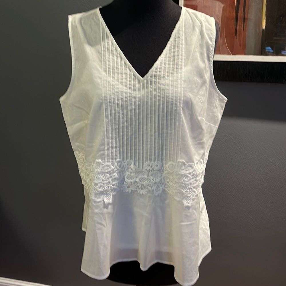 Liz Claiborne white V neck pintucked lace waist built-in cami top. NWT. Medium